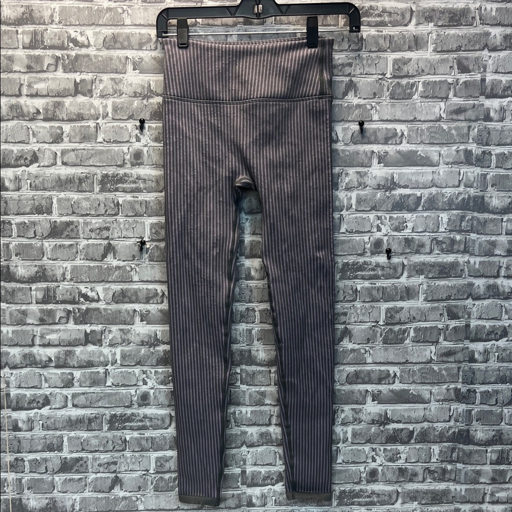 Woman's Fabletics Ribbed Leggings‎